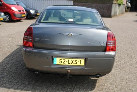 Chrysler 300C - 3.0 V6 CRD PERFECTE STAAT . N.A.P - 1