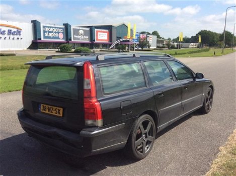 Volvo V70 - 2.4 D5 Geartronic Black Sapphire Edition II LEER XENON - 1