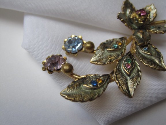 Broche goudkleurig blad bloemmodel gekleurde Oostenrijks kri - Afbeelding 5