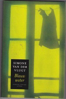 Simone van der Vlugt Blauw water