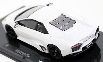 1:43 HotWheels Elite P9962 Lamborghini Reventon wit - 4