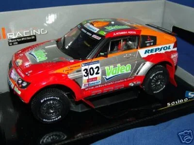 1:18 Solido Mitsubishi Pajero MPR12 Dakar 2006 nr302 - 0