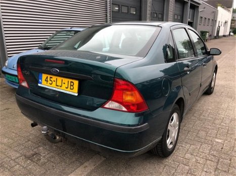 Ford Focus - 1.4-16V Cool Edition STUURBEKRACHTIGING - 1