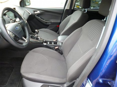 Ford Focus - 1.0-125pk EcoBoost Titanium. Climate control, Navigatie - 1