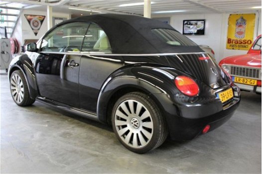 Volkswagen New Beetle Cabriolet - 1.6 Highline NED GELEVERD - 1