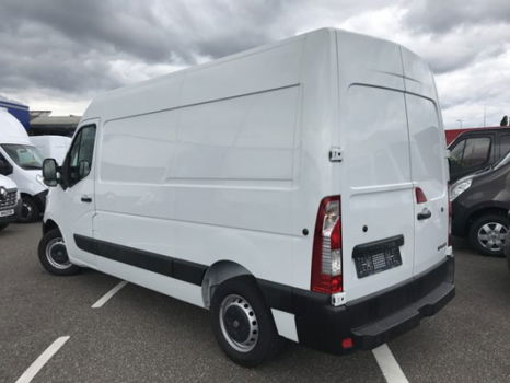 Renault Master - T35 2.3 dCi L2H2 125 pk 75.415 km - 1