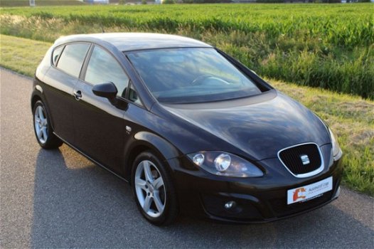 Seat Leon - 1.4 TSI Sport / Climate / Cruise / 17 inch / PDC - 1