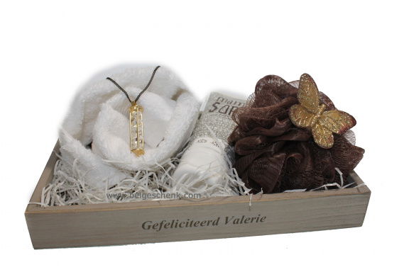 Sarah Cadeau pakket op dienblad met naam jarige - Afbeelding 3