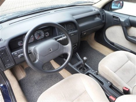 Citroën Xantia - 2.0i SX Youngtimer in zeer goede staat - 1