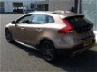 Volvo V40 Cross Country - V40 D2 MOMENTUM - INTRO-LINE - 1 - Thumbnail