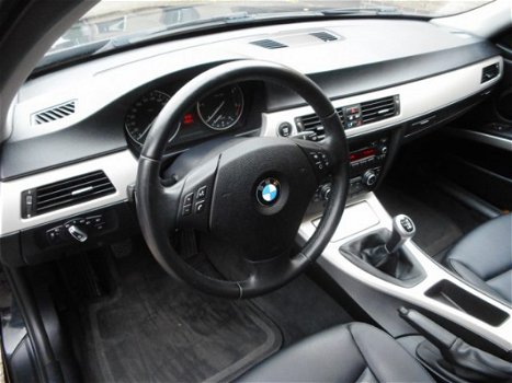 BMW 3-serie Touring - 318D CORPORATE LEASE HIGH EXECUTIVE - 1