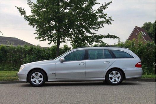 Mercedes-Benz E-klasse Combi - 200 K. Avantgarde - 1