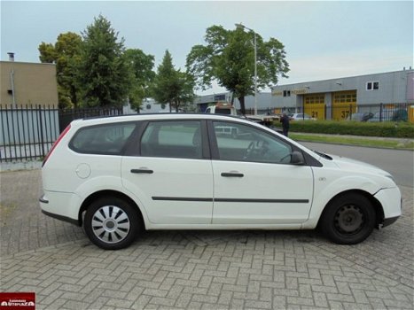 Ford Focus - 1.6 TDCI Champion - 1