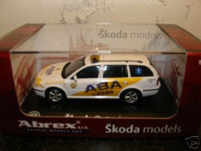1:43 Abrex ABX005XC Skoda Octavia Combi 2004 ABA Rescue - 0