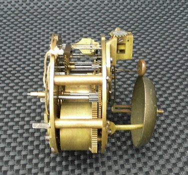 === Pendule uurwerk = opknapper = oud === 24536 - 3