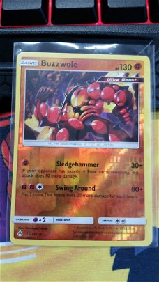 Buzzwole  77/131 Rare  (reverse) S & M Forbidden Light