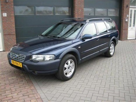 Volvo XC70 - 2.4T Geartronic 2001 Youngtimer Leer - 1