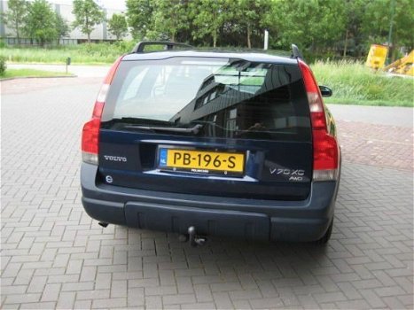 Volvo XC70 - 2.4T Geartronic 2001 Youngtimer Leer - 1