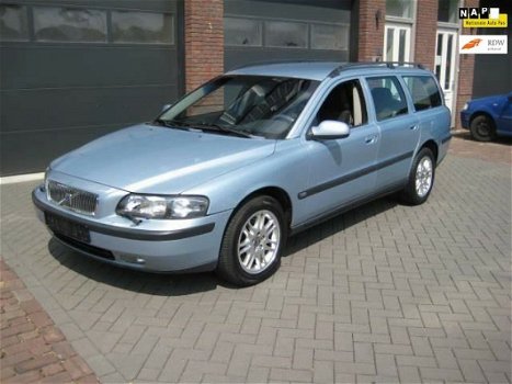 Volvo V70 - 2.4t AWD Geartronic - 1