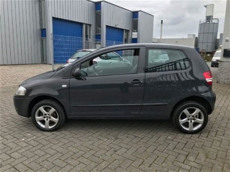 Volkswagen Fox - 1.4 Trendline - 1