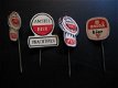 4 x oude blikken speldjes van Amstel Bier, Breda Bier....jaren '60. - 1 - Thumbnail