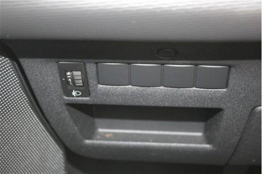 Citroën C4 Coupé - 1.6 HDIF IMAGE airco, radio cd speler, cruise control, elektrische ramen, lichtme - 1