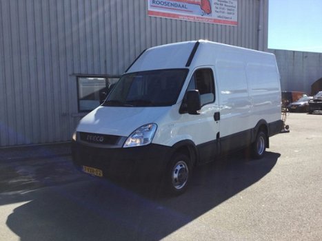 Iveco Daily - Airco 35 C 13V 330 H2 Trekhaak & Opstap 3500 kg Lease per maand €321. voor 3 jaar - 1