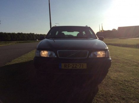 Volvo V70 - 2.5 T Luxury-Line AIRCO YOUNGTIMER - 1
