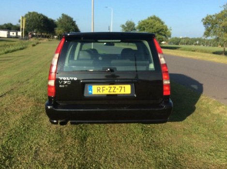 Volvo V70 - 2.5 T Luxury-Line AIRCO YOUNGTIMER - 1