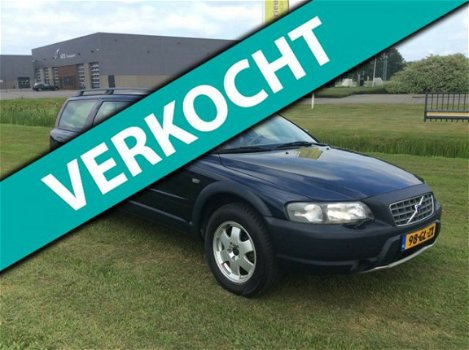 Volvo V70 Cross Country - 2.4 T Comfort Line NWE APK NAP YOUNGTIMER AUT - 1