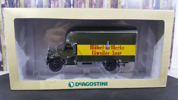 Opel Blitz furniture wagon 1949 groen 1:43 Atlas - 4