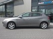 Alfa Romeo Giulietta - 1.4 T Progression 170pk 5drs. AUTOMAAT Trekhaak, Clima - 1 - Thumbnail