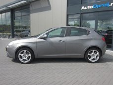 Alfa Romeo Giulietta - 1.4 T Progression 170pk 5drs. AUTOMAAT Trekhaak, Clima