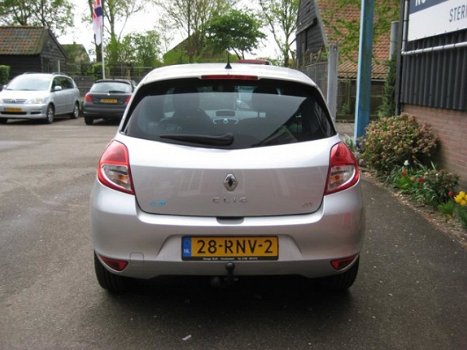 Renault Clio - 1.5 dCi Parisienne 106000 Km Rijklaar Bovag - 1