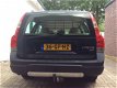 Volvo V70 Cross Country - 2.4 T Comfort Line NWE AUT EN DISTRB - 1 - Thumbnail