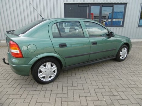 Opel Astra - 1.6-16V Pearl 5 Deurs Airco Trekhaak - 1