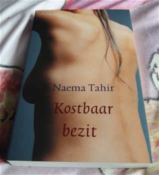 Kostbaar bezit van Naema Tahir *nieuw* - 1