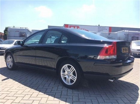 Volvo S60 - 2.4 Edition BJ`06 NAVI/LEDER/LMV/242DKM NAP APK 11 2020 - 1