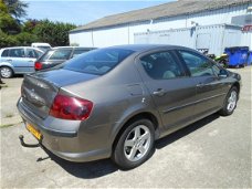 Peugeot 407 - 2.0-16V PREMIUM