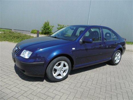 Volkswagen Bora - 2.0 Trendline Airco Clima Automaat - 1