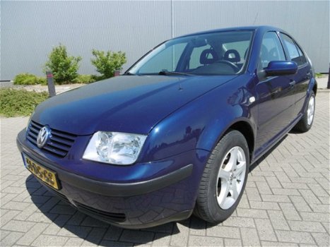 Volkswagen Bora - 2.0 Trendline Airco Clima Automaat - 1