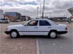 Mercedes-Benz 200-serie - 200 E - 1 - Thumbnail