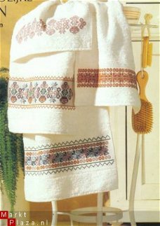 borduurpatroon 346 bonte rendjes voor handdoeken
