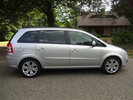 Opel Zafira - 1.8 COSMO - 1