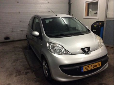 Peugeot 107 - 1.0 xr - 1