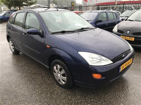 Ford Focus - 1.6 16v Ghia - 1