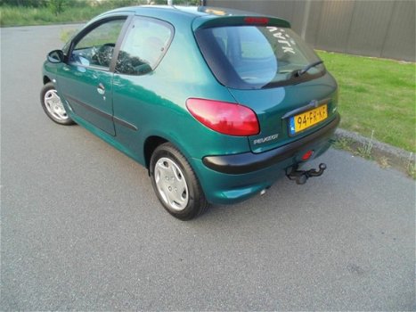 Peugeot 206 - 1.9 XRD nieuwe apk goed rijdend - 1