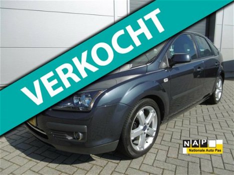 Ford Focus - 1.6-16V Futura Airco Cruise Control - 1