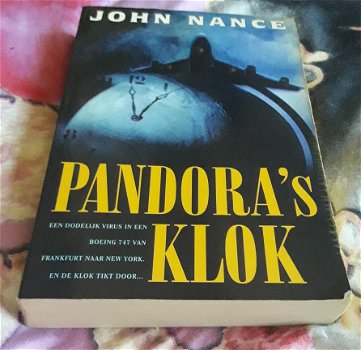 Pandora's klok van John Nance (dodelijk virus in vliegtuig) - 1