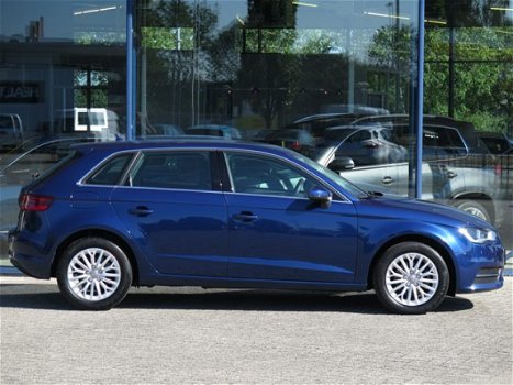 Audi A3 Sportback - 1.6 TDI AUT. PRO LINE DSG AUT. + NAVIGATIE - 1